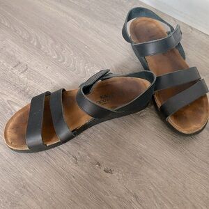 Naot Kayla Black Matte Leather Sandal.                  Size Women’s 40